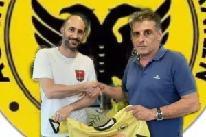 Στα "κιτρινόμαυρα" και την νέα σεζόν ο Ηλία