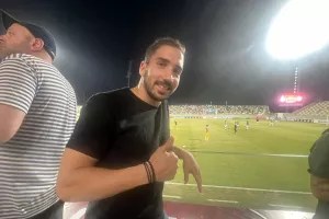 Πόζα... Φιλιώτη