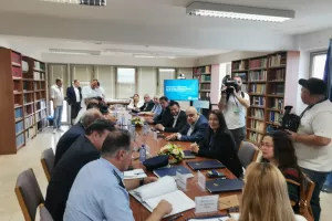 Φώτος/Υπογράφηκε το Μνημόνιο κατά της βίας - Το kerkida στο Υπουργείο