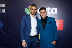 Και Πίττας και Λοϊζου!