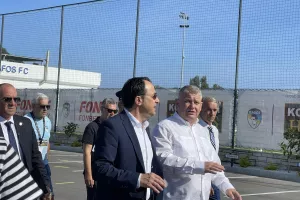 (Βίντεο/Φώτος) Ξενάγηση από Ντουμπόφ στον ΠτΔ