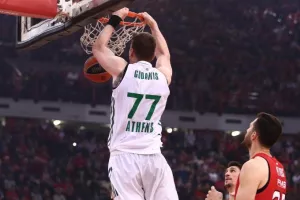 Έτοιμος ο Γκουντάιτις για Ολυμπιακό, προπονήθηκε κανονικά