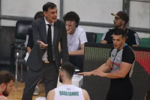 Ολυμπιακός: "Ποτήρια, σπρωξίματα και μούντζες"