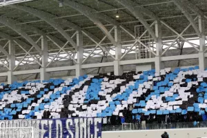 ΘΥΡΑ 1/Παρασκευή, Γενική Συνέλευση