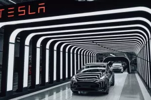 Η Tesla ετοιμάζει νέο εργοστάσιο στην Ευρώπη