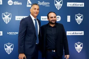 Tο Gala Dinner της Ανόρθωσης με Αργυρό (ΦΩΤΟΣ/ΒΙΝΤΕΟ)