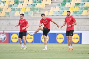 Τελευταία... 