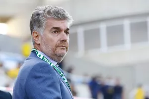 Νωρίς το απόγευμα η επαφή με τον κόσμο