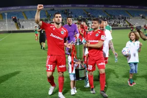Καλύτερη… παντού