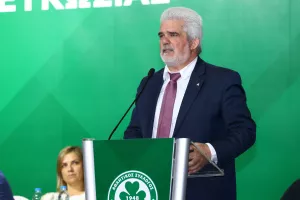 Συνέλευση Σωματείου Ομόνοιας: Καταμέτρηση και... εντολή να συνεχιστούν οι διαπραγματεύσεις (φώτος)