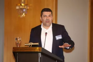 Κουπτσίδης: "Έλληνες διαιτητές στο γήπεδο, ξένος στο VAR"