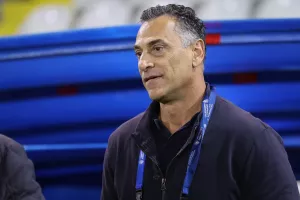 ΑΝΟ / Πλάνο και επαφές για τις οφειλές