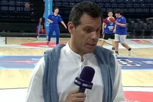 Ιτούδης: Παραπονέθηκε για τη διαιτησία, δείχνοντας σε λαπτοπ τις φάσεις που διαμαρτύρεται! 