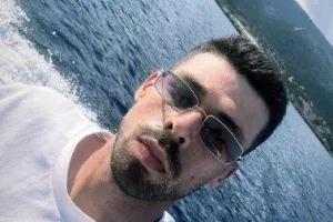 Γαλάζιο... φόντο!