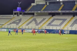 Φινάλε με φιλικό παλαιμάχων/ Ανόρθωση - Νέα Σαλαμινα... στο "Χ" (Φώτος)