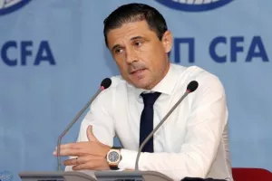 ΤΕΛΟΣ ο Μάζιτς!