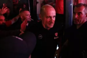  Αγγελόπουλοι: "Όσο είμαστε μαζί στον Ολυμπιακό δεν ανησυχούμε για τίποτα"