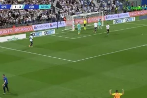 Ο Φαραόνι ως άλλος Σουάρες έκανε πέναλτι για να σώσει γκολ και... δικαιώθηκε (βίντεο)