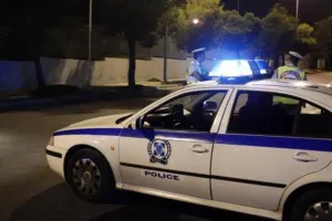 Επτά συλλήψεις για κύκλωμα εκβιαστών στην Αττική