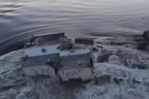 Στους 17 οι νεκροί από τις πλημμύρες από το Φράγμα Καχόβκα - 42 ακόμη αγνοούνται