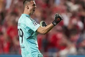 Ο Βλαχοδήμος πρωτοσέλιδο στην «A Bola»: «Παραμένει ο Νο1 της Μπενφίκα»