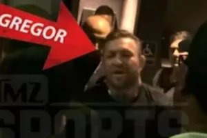 Κυκλοφόρησε βίντεο με τον ΜακΓκρέγκορ να οδηγεί την κοπέλα που τον κατηγορεί για βιασμό στις τουαλέτες