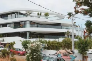 Το νέο "διαστημικό" σπίτι του Γιάννη κοστίζει 10 εκατ. ευρώ
