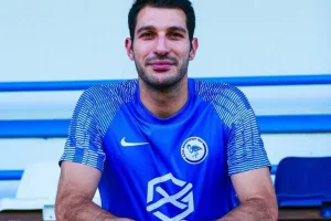 Ανακοίνωσε Ζάρνα στα αγγλικά 