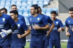(ΦΩΤΟΣ) Η προπόνηση της Εθνικής μας στο Ullevaal Stadion