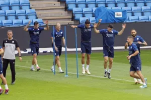 (ΦΩΤΟΣ) Η προπόνηση της Εθνικής μας στο Ullevaal Stadion