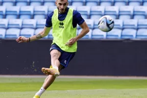 (ΦΩΤΟΣ) Η προπόνηση της Εθνικής μας στο Ullevaal Stadion