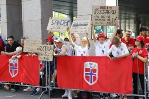Oυρές για Χάλαντ, Όντεγκαρντ και 'ντόπες' (φώτος)