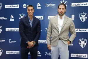Tο Gala Dinner της Ανόρθωσης με Αργυρό (ΦΩΤΟΣ/ΒΙΝΤΕΟ)