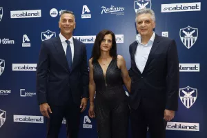 Tο Gala Dinner της Ανόρθωσης με Αργυρό (ΦΩΤΟΣ/ΒΙΝΤΕΟ)