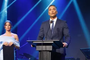Tο Gala Dinner της Ανόρθωσης με Αργυρό (ΦΩΤΟΣ/ΒΙΝΤΕΟ)