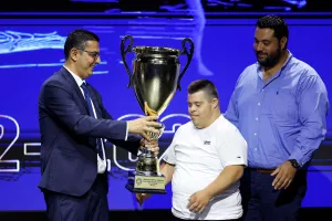Οι βραβεύσεις των κορυφαίων (φώτος)