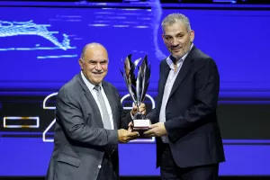 Ομόνοια/Η ευχή για του... χρόνου