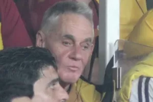 Σχολιασμός ισότιμης ακουστικής περιγραφής στην OPAP Arena για τα άτομα με προβλήματα όρασης