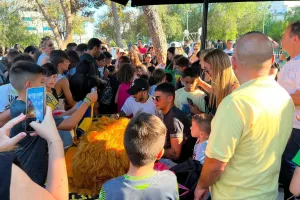 ΑΕΛ: Συμμετοχή στο "Μια αγκαλιά για όλα τα παιδιά" (φώτος)