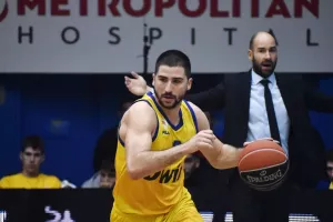 Ο Μωραϊτής έμεινε ελεύθερος και προβάρει τα πράσινα του Παναθηναϊκού