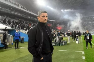 «Ετοιμάζει βόμβα ο πρόεδρος της Κλουζ: Θέλει τον Ραζβάν Λουτσέσκου»!