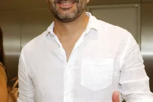 Ο Ντιέγκο Μαρτίνεθ στην Αθήνα για τον Ολυμπιακό: "Ευγνώμων για τη νέα πρόκληση της καριέρας μου"