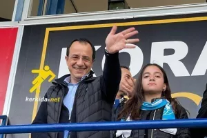 Χριστοδουλίδης/βουλή