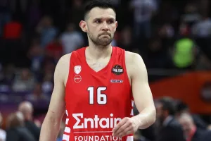 Ολυμπιακός: Χωρίς Παπανικολάου στο Game 4 με Παναθηναϊκό