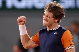 Roland Garros: Ξανά στα ημιτελικά ο Ρουντ