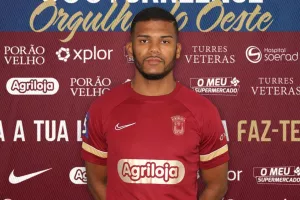 Φέρνει ξανά στην Κύπρο τον Vilmar Junior