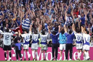 Τα αξέχαστα συνθήματα που ακούστηκαν στο Euro 2004