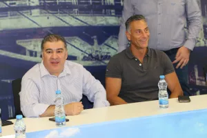Ανό-Συνάντηση διοίκησης με Επιτροπή Προσφύγων στο "Παπαδόπουλος" (φώτος)