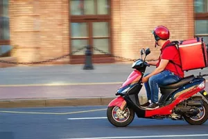 Τέλος τα delivery & υπαίθριες εργασίες στον καύσωνα