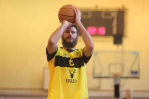 Συνεχίζει με τον Ηλυσιακό ο 42χρονος Φώτσης